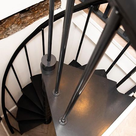 Modern Finish To A Historic Brewers House, Derby Villa Exterior foto